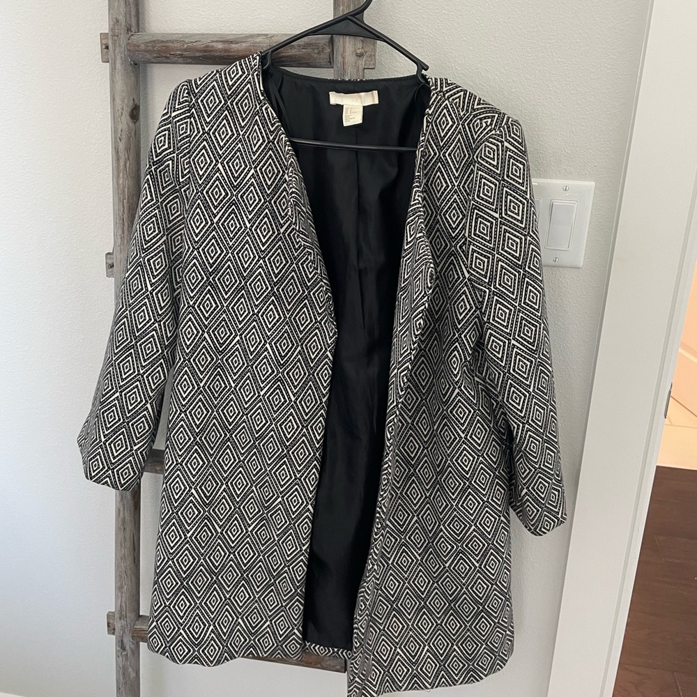 H&M Black and White Mid Blazer Size 4